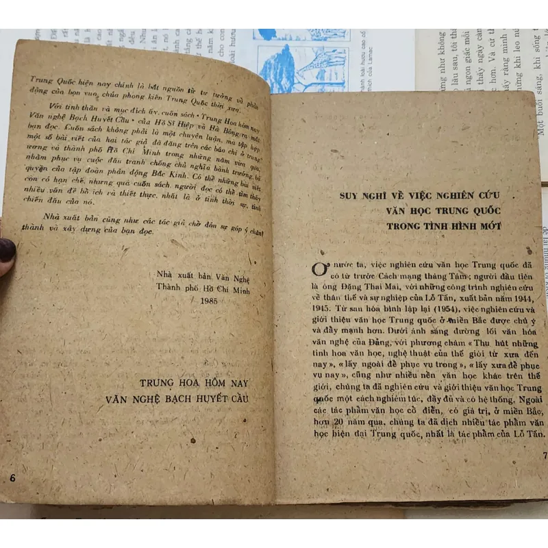 Nghiên cứu & tiểu luận: VĂN NGHỆ BẠCH HUYẾT CẦU - TRUNG HOA HÔM NAY 707035