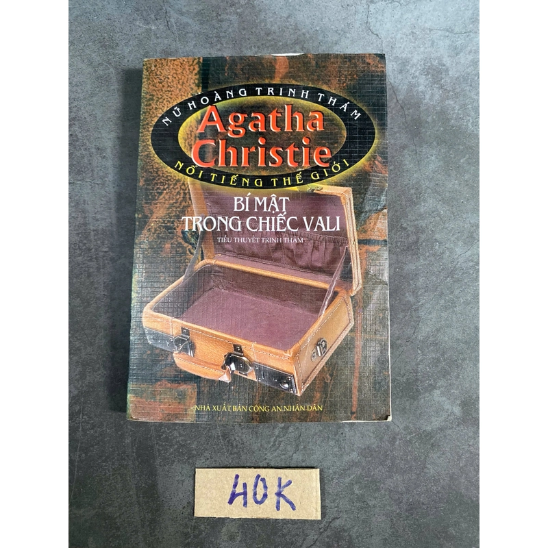 Tiểu thuyết trinh thám Bí mật trong chiếc vali-Agatha Christie 521100