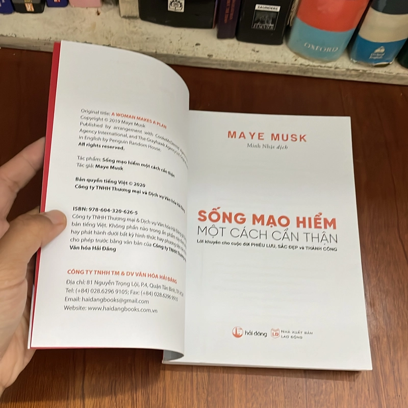 II Sách Kỹ Năng: Sống Mạo Hiểm Một Cách Cẩn Thận - MAYE MUSK - 2021 545095