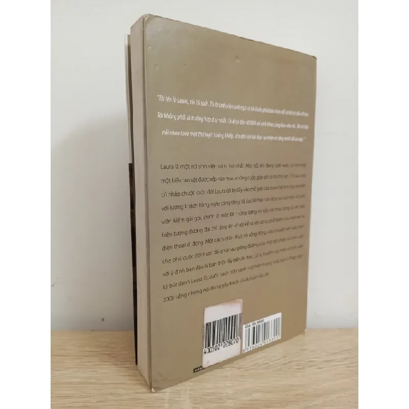 [Phiên Chợ Sách Cũ] Lạc Lối - Laura D. 0201 403702