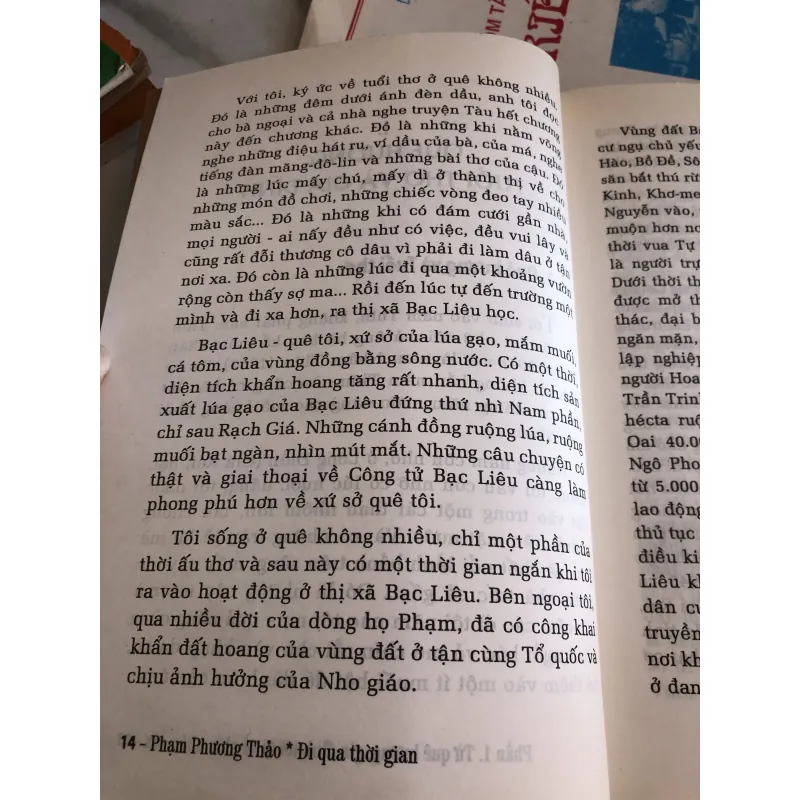 Đi qua thời gian - Phạm Phương Thảo  1026605