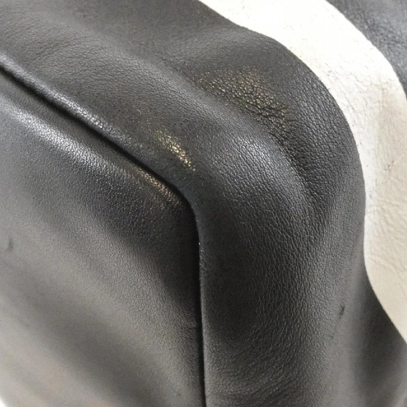 Túi Valentino Garavani 617100