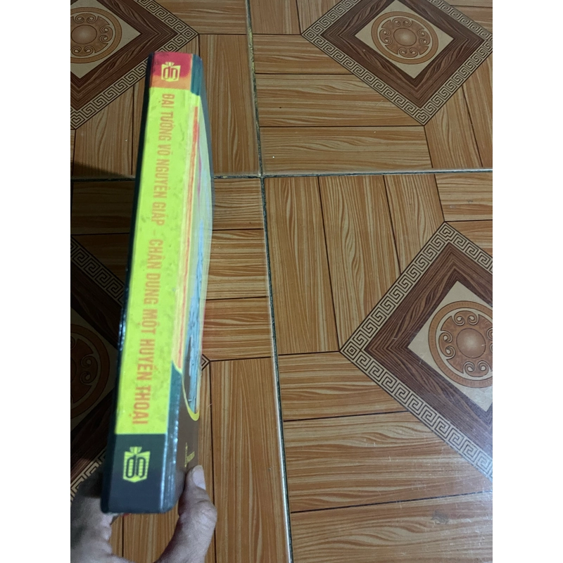 ĐẠI TƯỚNG VÕ NGUYÊN GIÁP- CHÂN DUNG MỘT HUYỀN THOẠI- NHIỀU TÁC GIẢ 548625