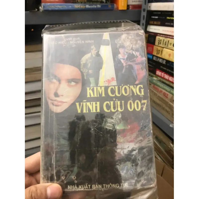 Kim cương vĩnh cửu 007 – Ian Fleming 604104