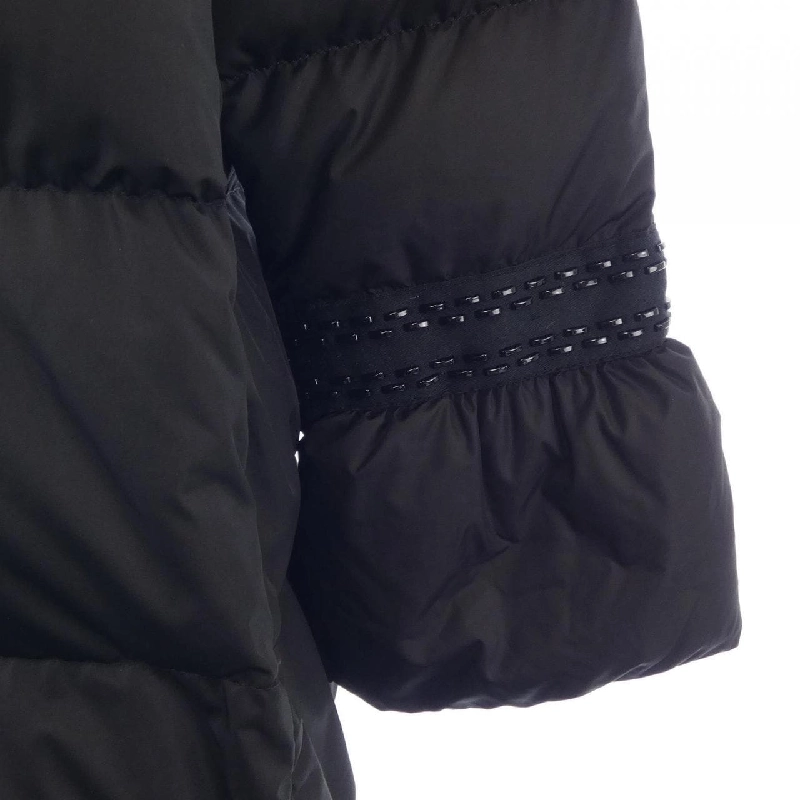 Áo khoác lông vũ MONCLER 639958