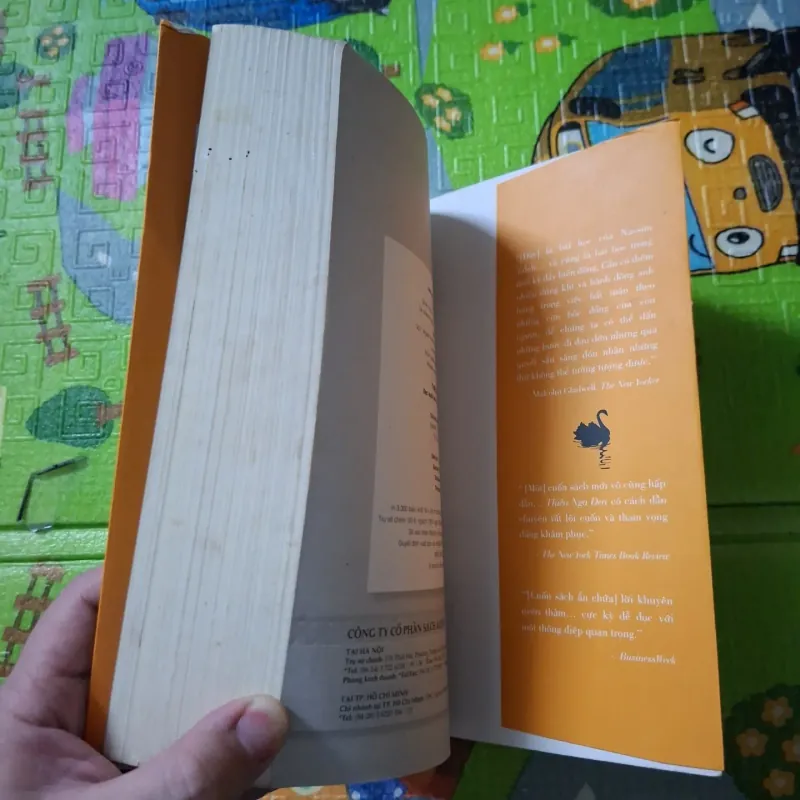 The Black Swan" (Thiên Nga Đen) 778439