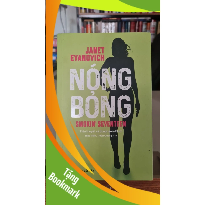 (TẶNG BOOKMARK) Nóng bỏng - Janet Evanovich Sách văn học RBK0302 950112