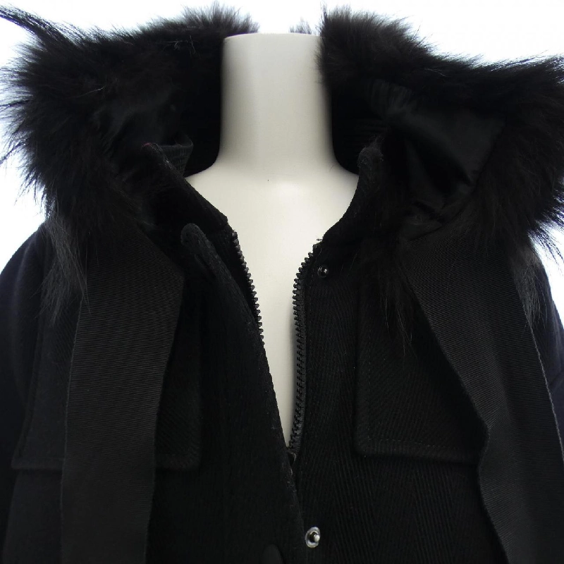 Áo khoác lông vũ MONCLER S 640947