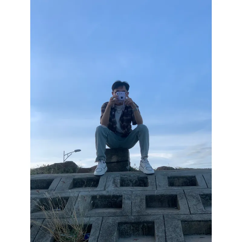 Máy chụp hình Instax Mini 12 tím compact, đẹp, mới 90% 784882