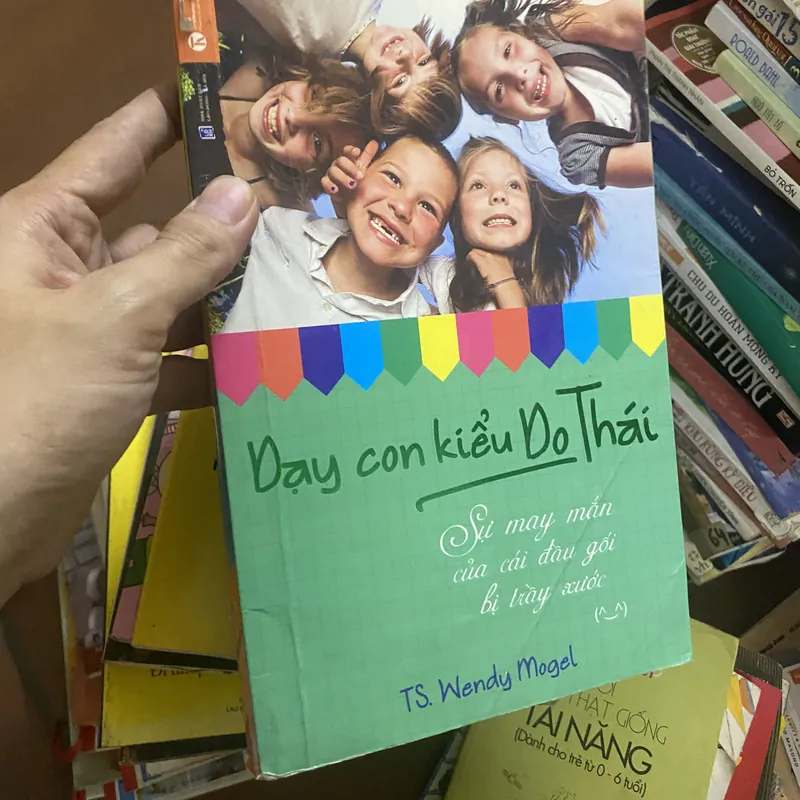 Sách dạy con kiểu Do thái - Sự may mắn của cái đầu gối bị trầy xước 310631