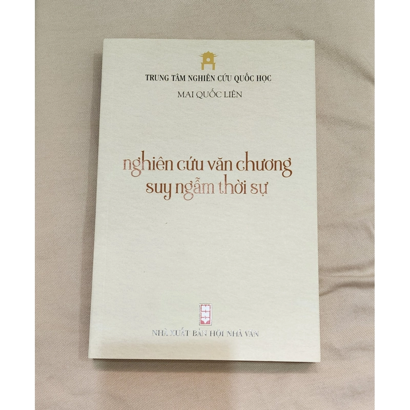 Nghiên cứu văn chương suy ngẫm thời sự | Mai Quốc Liên  460665
