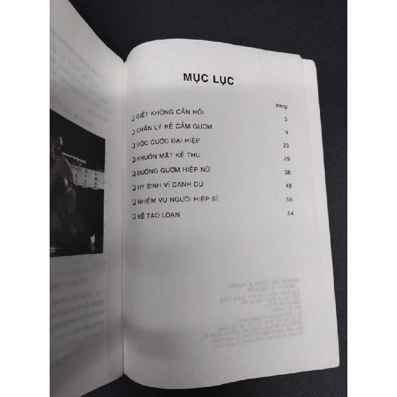 Những câu chuyện về samurai chân lý kẻ cầm gươm mới 80% ố nhẹ cong sách 2004 HCM2207 Vũ Trường VĂN HỌC 191645