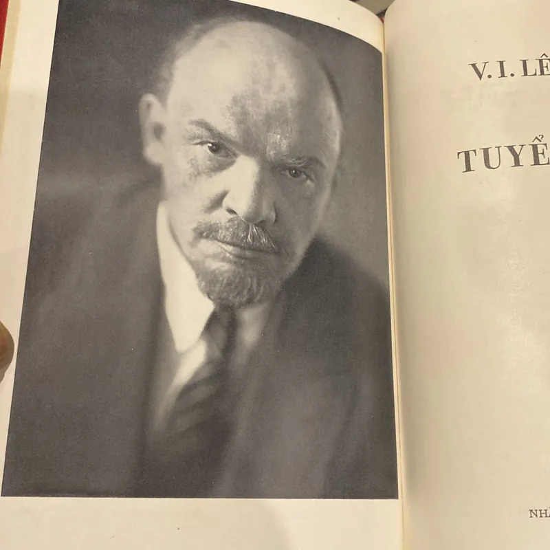 V.I.LÊ NIN TUYỂN TẬP, BẢN BÌA CỨNG, XB 1970s 564483