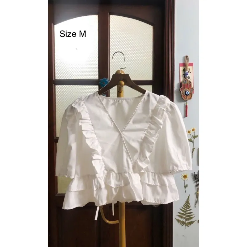 Quần áo giá hạt dẻ 1038081