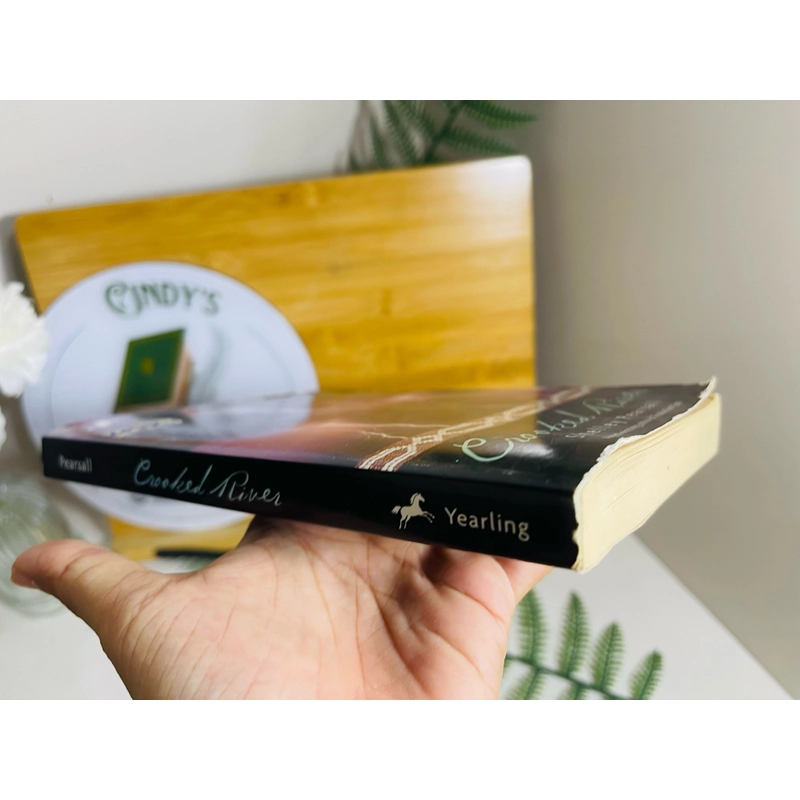 [Sách 2hand từ US] Like new 90% - Crooked River của Shelley Pearsall 476682