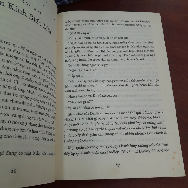 HARRY POTTER VÀ HÒN ĐÁ PHÙ THỦY - J.K.ROWLING ( LÝ LAN DỊCH)  1002375