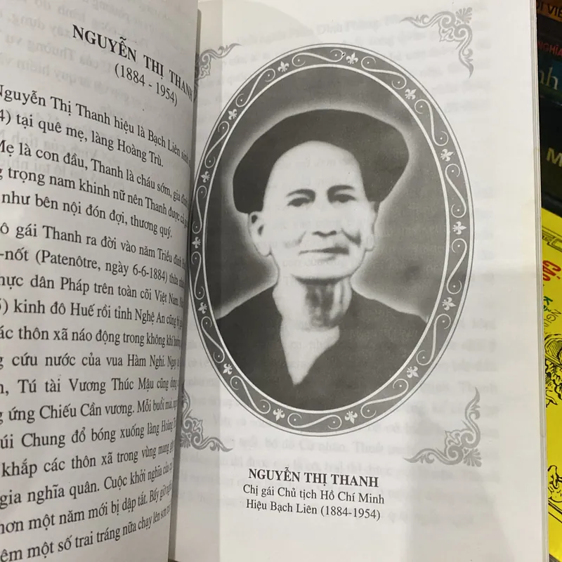 KỂ CHUYỆN VỀ GIA THẾ CHỦ TỊCH HỒ CHÍ MINH (XB 2007) 707999