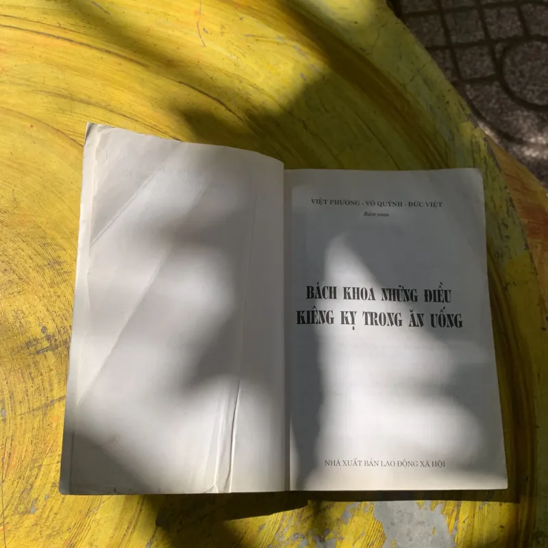 COMBO BÁCH KHOA NHỮNG ĐIỀU KIÊNG KỴ TRONG ĂN UỐNG & MẸO LẠ THUỐC HAY THỰC PHẨM NÊN DÙNG &  787301