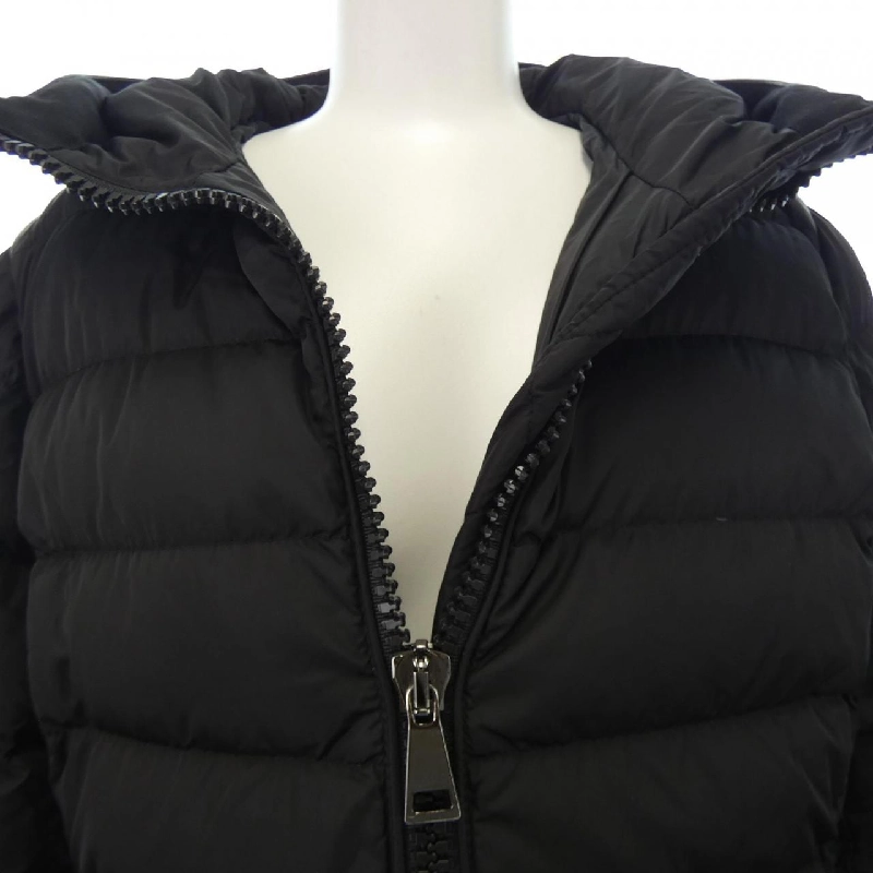 Áo khoác lông vũ MONCLER 640706