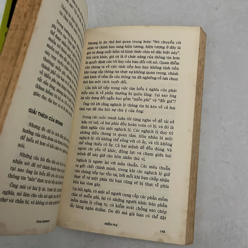 Miễn phí tương lai của một mức giá cách mạng - Chris Anderson 504776
