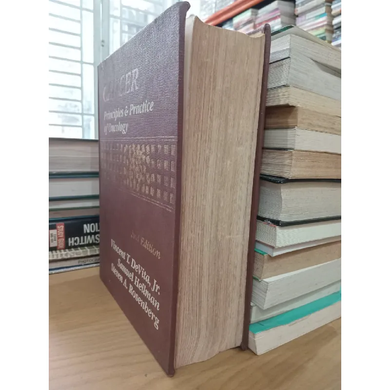 Cancer: Principles & Practice of Oncology - Vincent T. DeVita, Jr. Samuel Hellman, Steven A. Rosenberg 703596