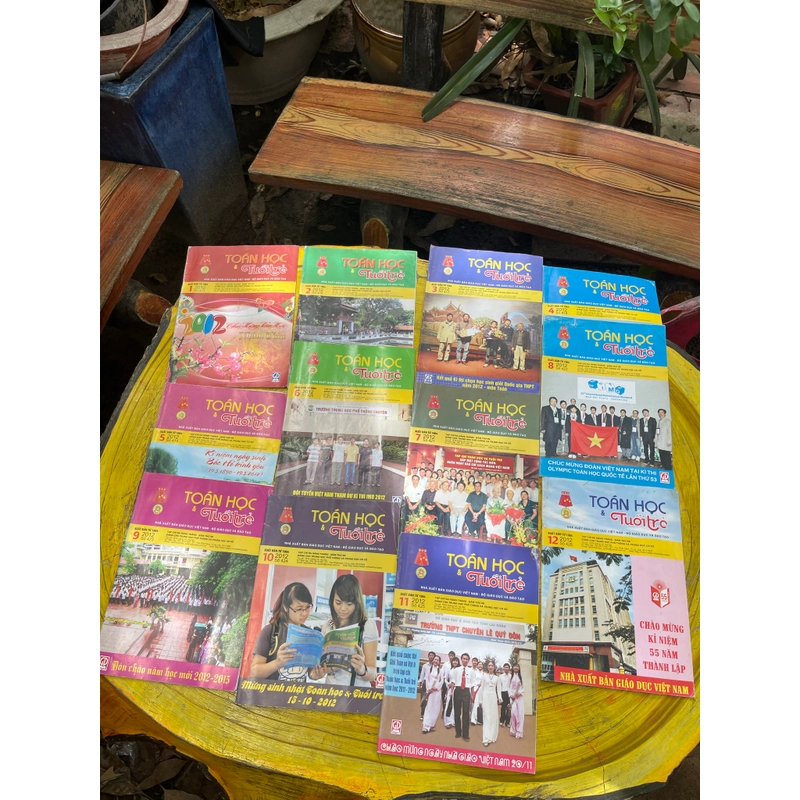 FULL 12 SỐ TẠP CHÍ TOÁN HỌC VÀ TUỔI TRẺ(2012) 544628