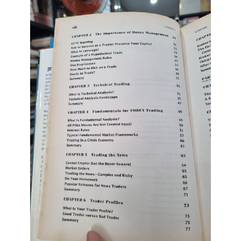 FOREX ESSENTIALS IN 15 TRADES : THE GLOBAL-VIEW.COM GUIDE TO SUCCESSFUL CURRENCY TRADING - John M. Bland, Jay M. Meisler & Michael D. Archer 143464