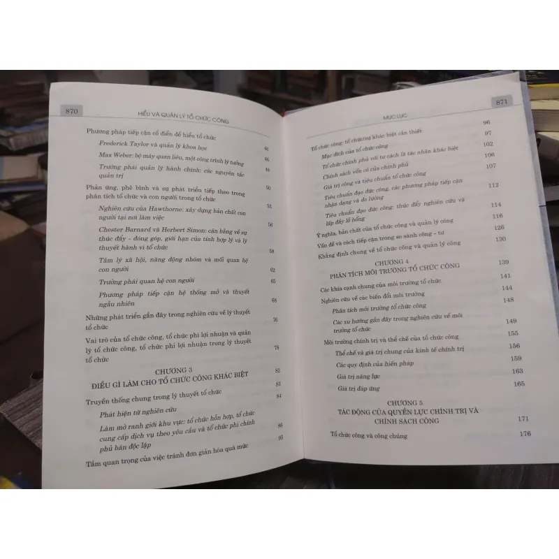 Sách:  Hiểu và quản lý tổ chức công (A3) 625093