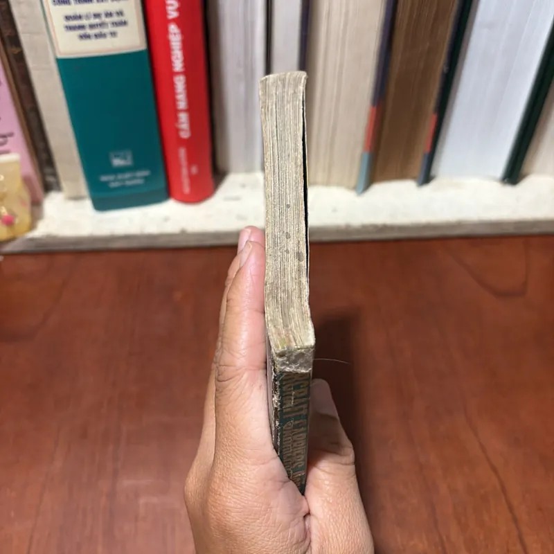 II English Books: Aircraft Carrier The Majestic Weapon - Donald Macintyre 727038