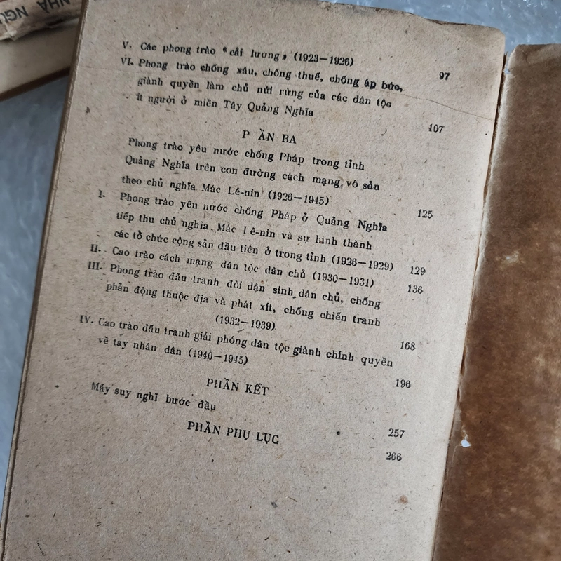 Các phong trào yêu nước chống Pháp của nhân dân tỉnh Quảng Nghĩa 1885-1945 464312