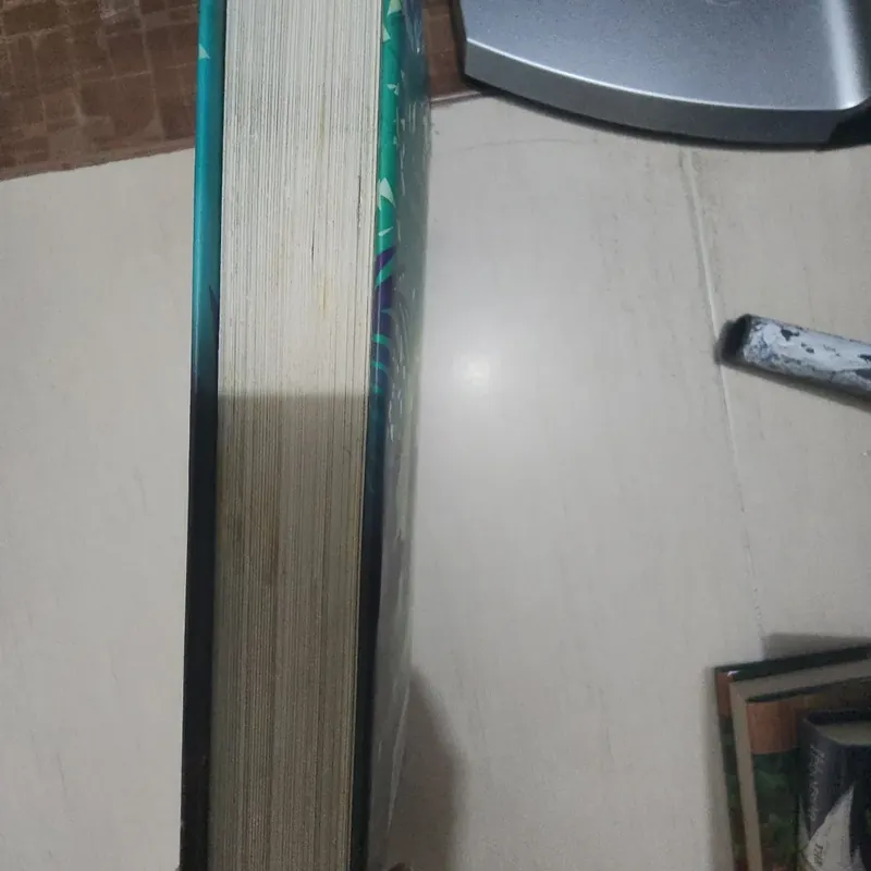 Sách Greenwild của Pari Thomson mới 90% 508115