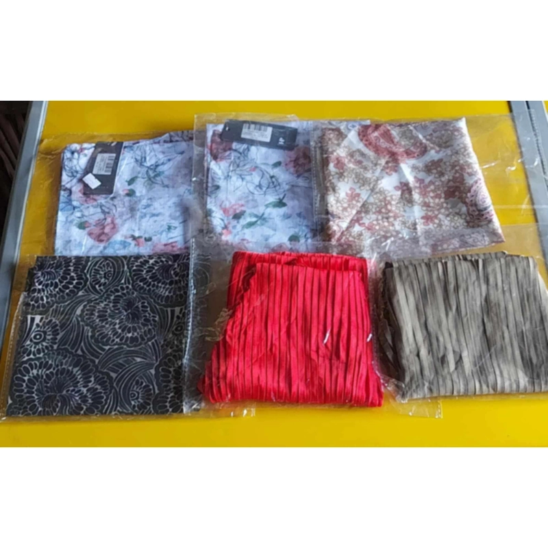 Khăn lụa choàng cổ 539256