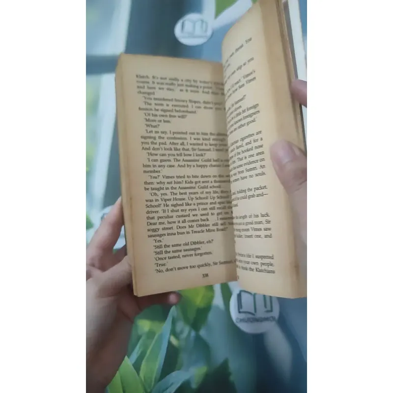 [MIỄN PHÍ BỌC SÁCH] [XƯA] Jingo (1998) - Terry Pratchett 1027221