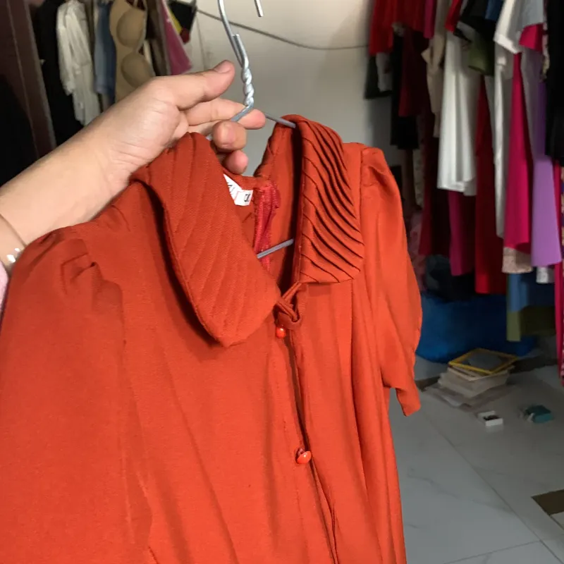 Đầm màu cam đất dài tới cổ chân 927064