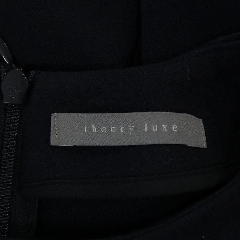 Theory luxe 03-3108265 Top - Hàng hiệu Authentic 813431