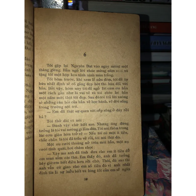 Mắt sao gợi nhớ - Delly 973342