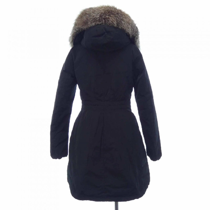 Áo khoác lông vũ MONCLER 641567