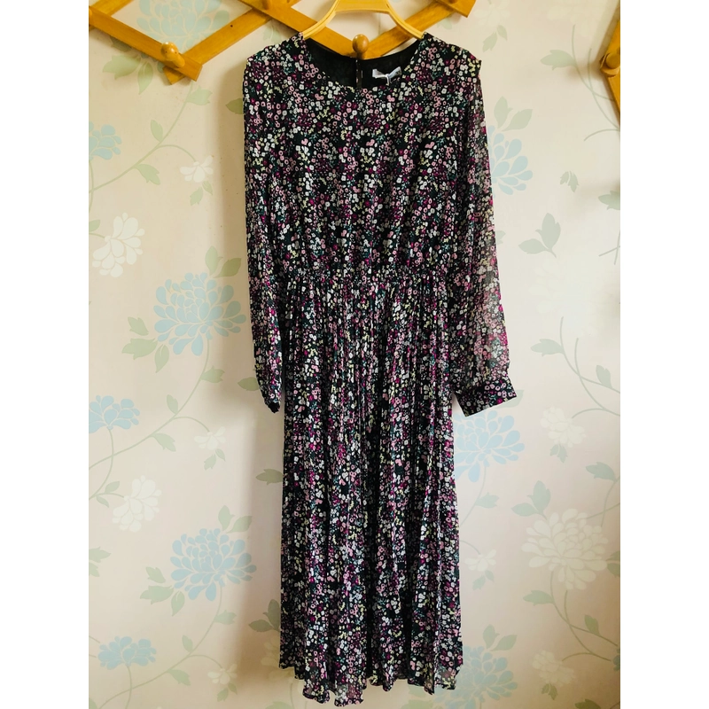 Đầm Reserved newtag size 36 đảm bảo 100% hàng auth 471761