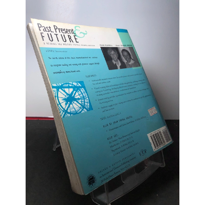 Pass, present, future A reading and writing course mới 80% bẩn nhẹ Joan Young Gregg, Joan Russell HPB2808 HỌC NGOẠI NGỮ 351458