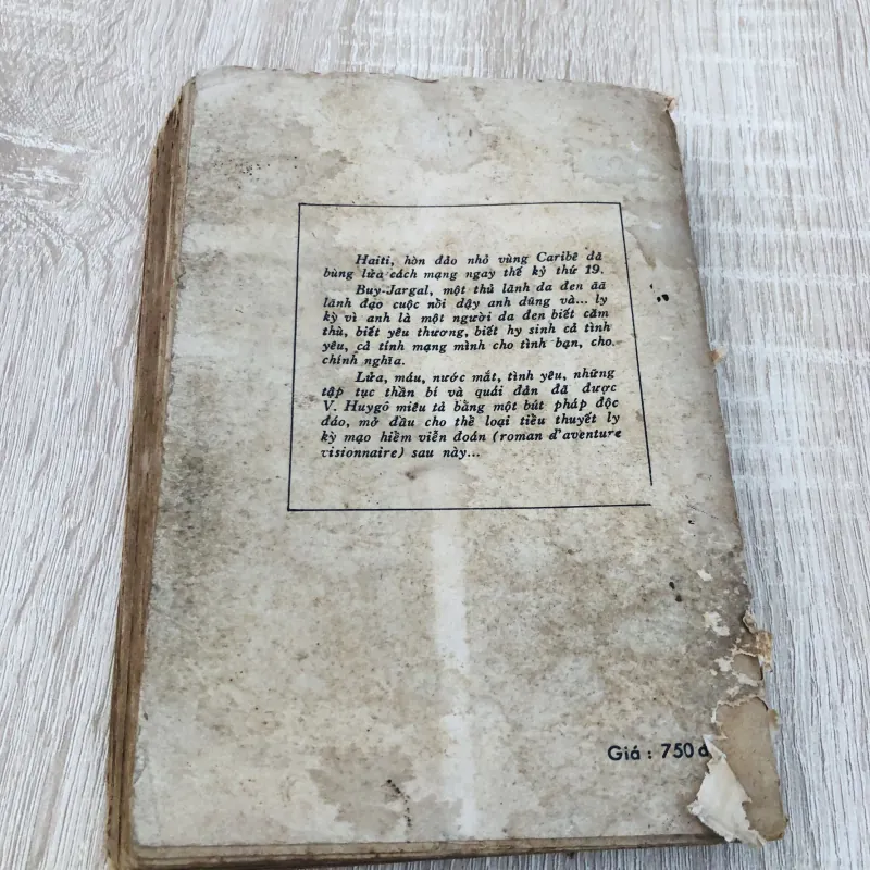 BUG JARGAN NGƯỜI NÔ LỆ DA ĐEN 961418