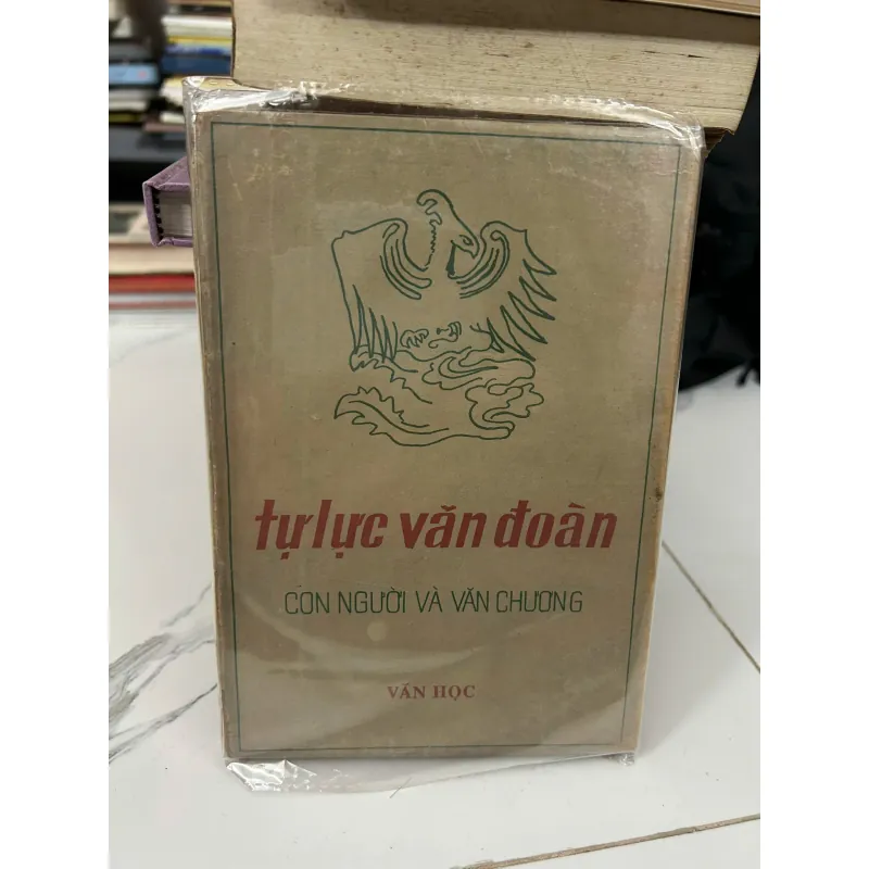 Tự lực văn đoàn – Con người và văn chương 745752