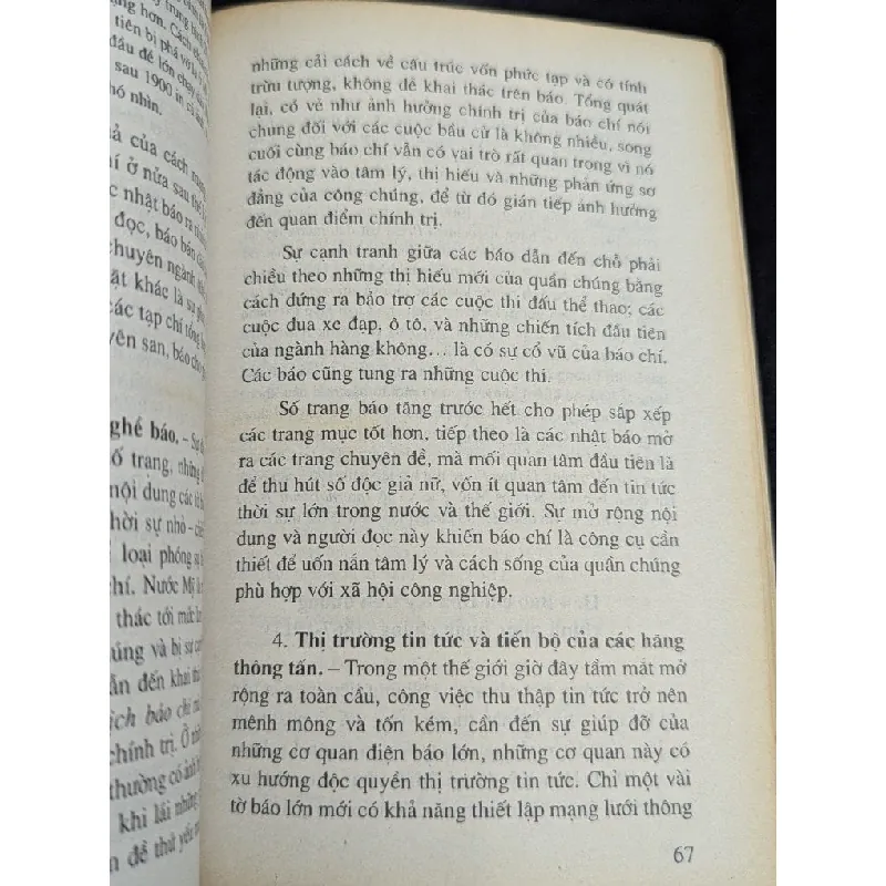 Lịch sử báo chí - Pierre Albert ( Dương Linh dịch ) 713735