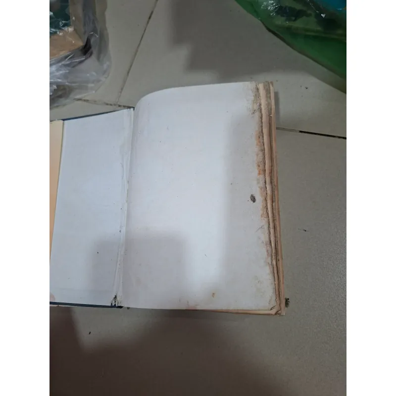 Tuyển tập thơ tình bốn phương 957758