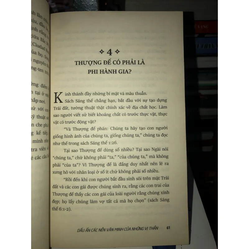 Dấu ấn các nền văn minh của những vị thần - Ký ức của tương lai - Erich Von Daniken 763083