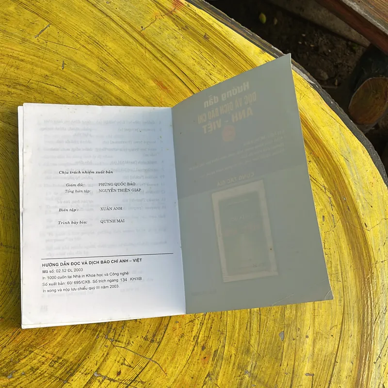 COMBO HỌC NHANH NGỮ PHÁP TIẾNG ANH TỪ A ĐẾN Z & HƯỚNG DẪN ĐỌC VÀ DỊCH BÁO CHÍ ANH-VIỆT 737755