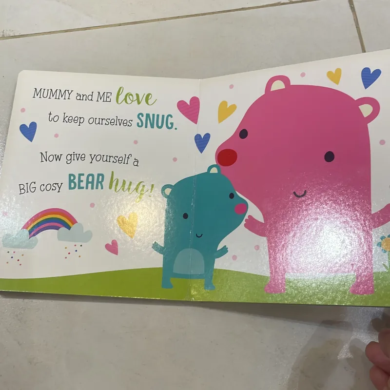 NGOẠI VĂN tiếng anh trẻ em : PEEKABOO! MUMMY and ME - make believe ideas  1027832