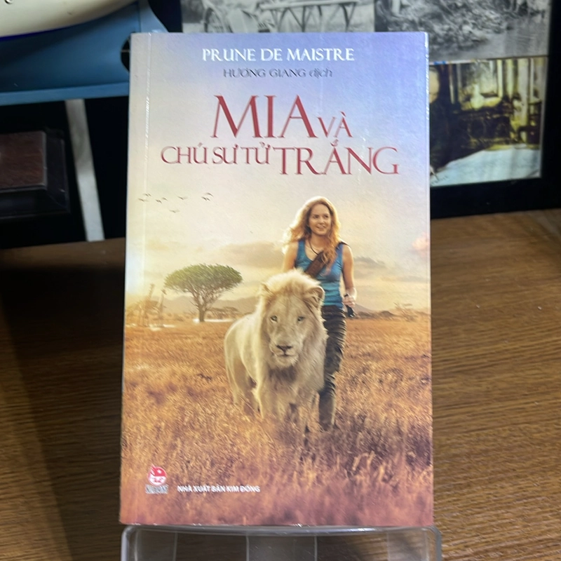Mia và chú sư tử trắng Brune De Maistre 504851