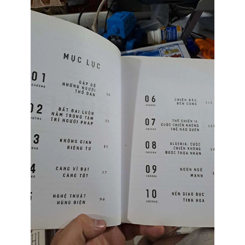 Một Nước Pháp Khác - Không Chỉ Là Thanh Lịch - Jean Benoit Nadeau, Julie Barlow - 2020 mới 90% - KỸ NĂNG - HMT3012 749970