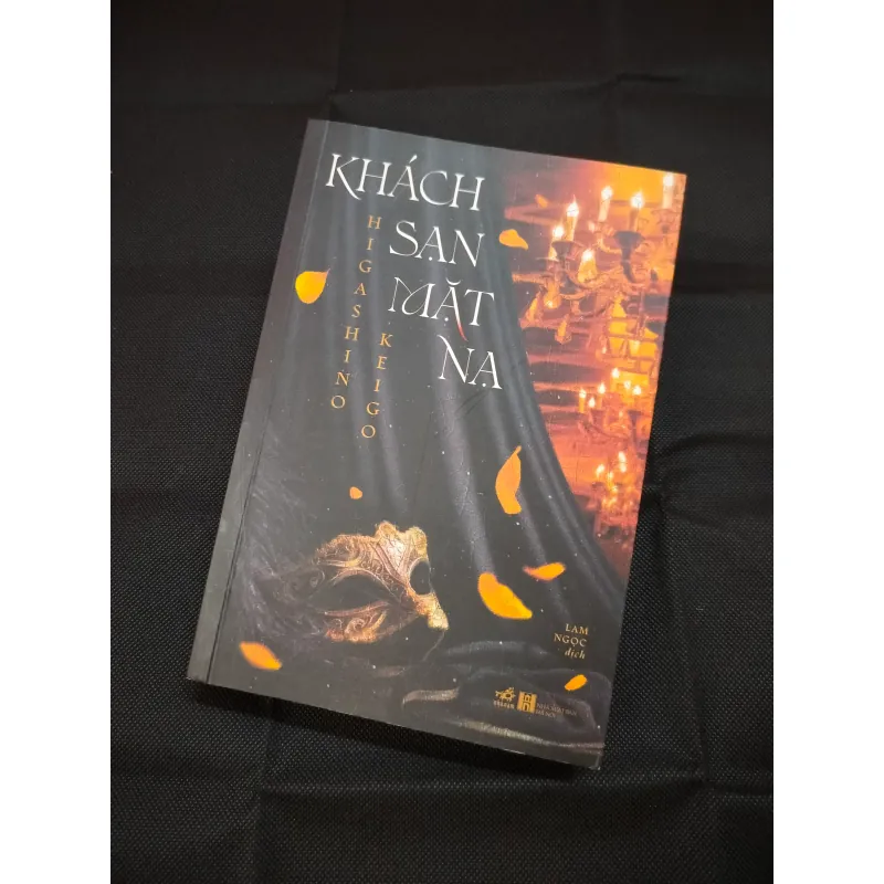 KHÁCH SẠN MẶT NẠ - HIGASHINO KEIGO 931294