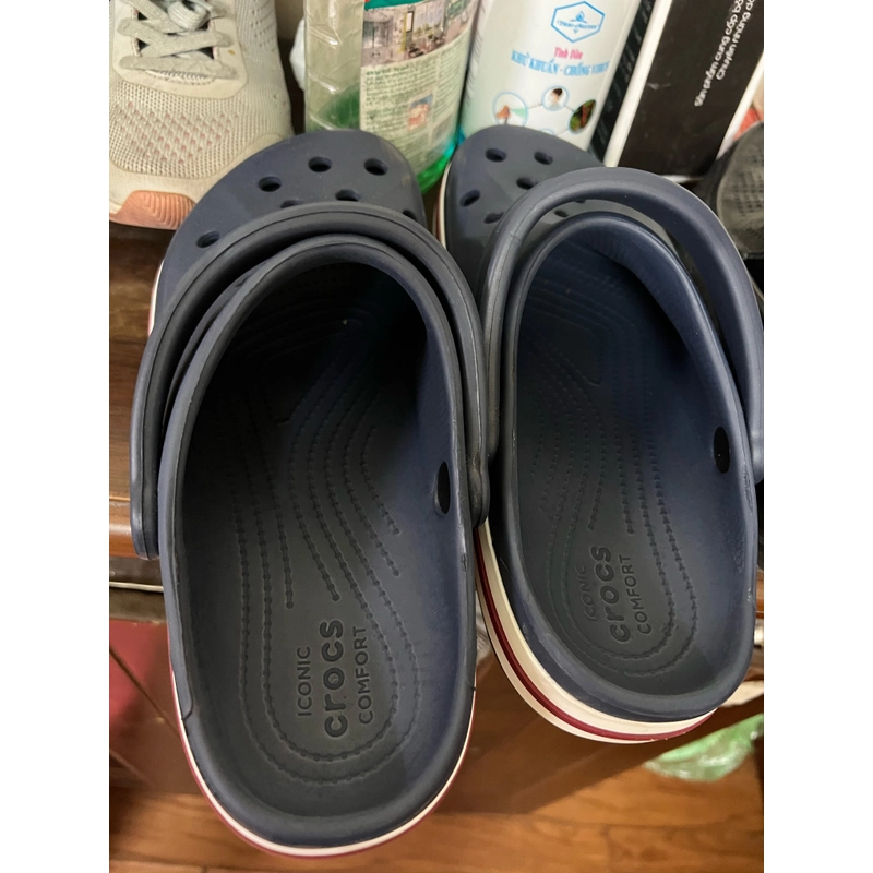 Dép Crocs chính hãng size 7-9 tương đương 41 màu xanh mới mua đc 2 ngày bán lại 600k 319811